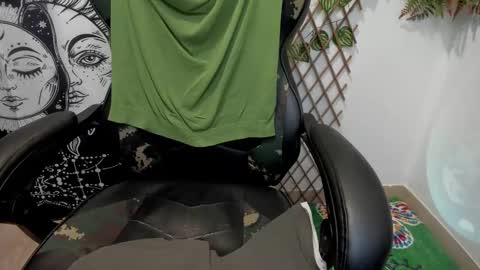 Layne online show from February 21, 7:56 am