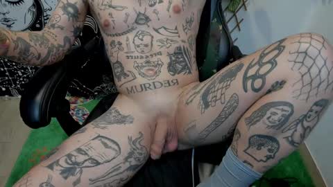 Layne online show from March 3, 9:59 pm