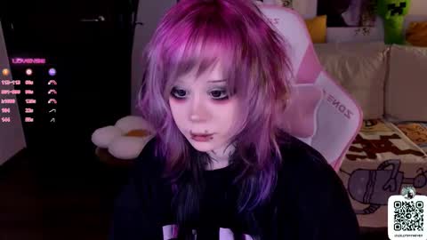 Lolly online show from September 18, 12:42 pm