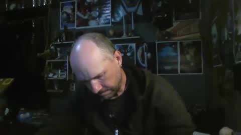 That guy online show from October 23, 4:36 am