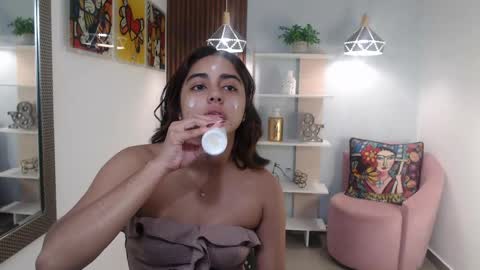 Lucy online show from June 2, 11:01 am