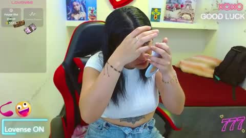 luna torres online show from April 23, 1:24 pm