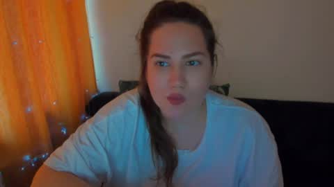 Snapshot of _madalexa_ chatting on December 4, 5:54 am Alexa online show from December 4, 5:54 am