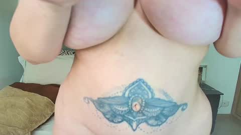 Lady Chanel online show from February 3, 4:52 pm