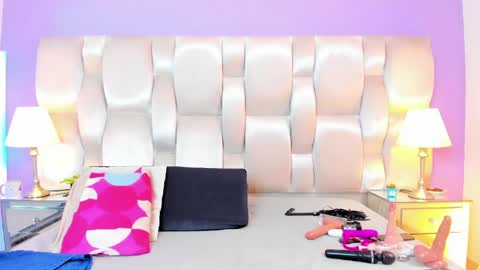 _megan_lovitz_ online show from June 3, 12:30 pm