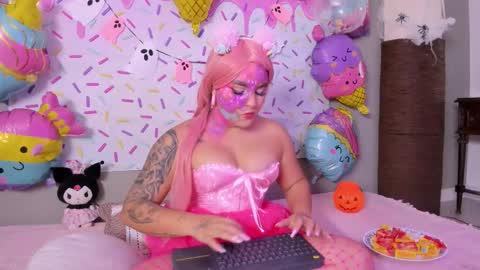 _melodyblossom_ online show from October 31, 10:54 pm