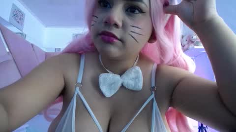  Mia  online show from January 7, 5:29 pm