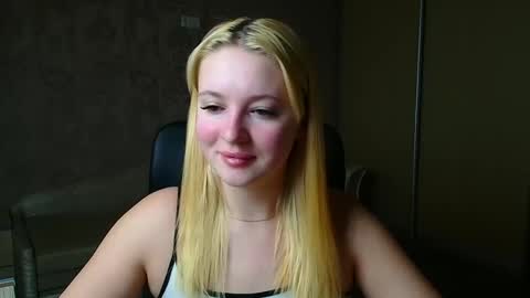 Melanie online show from April 10, 9:14 am