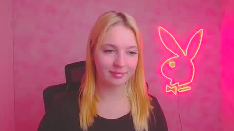 Melanie online show from November 6, 12:41 pm