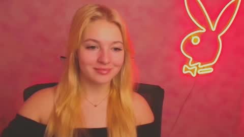 Melanie online show from March 11, 7:03 am