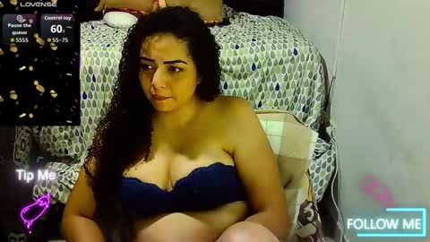 _milf_naughty online show from January 18, 8:12 am