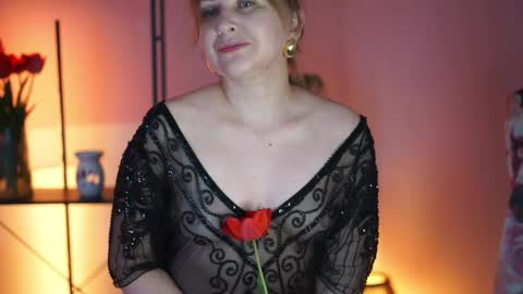 _million_dollarsmile online show from April 23, 4:41 pm