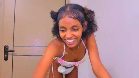 Mimi online show from April 7, 4:47 am