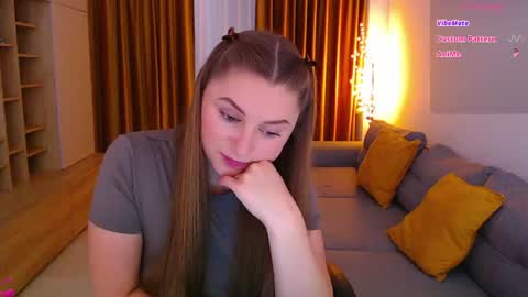 Mia online show from June 16, 7:01 am