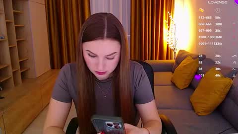 Mia online show from January 6, 8:29 am