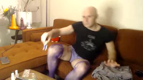  mobius  online show from April 11, 6:51 am