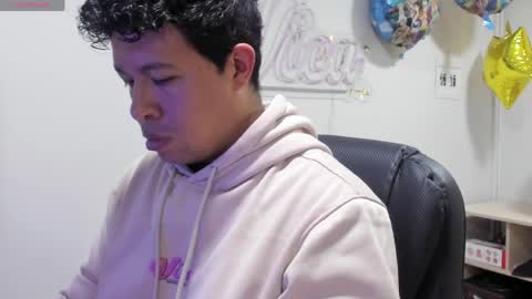 Panda  online show from April 1, 8:39 pm