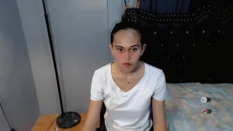 jenny claire online show from December 22, 3:46 am