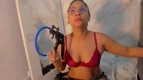 Nanny online show from October 13, 8:44 pm