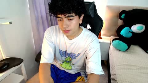 Nicolas online show from December 7, 8:55 pm