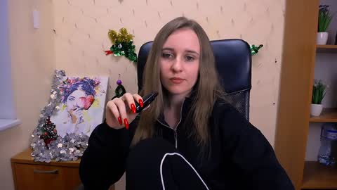 Snapshot of _nicole_new chatting on December 24, 3:47 pm Nica online show from December 24, 3:47 pm