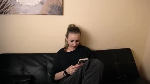 Nica online show from March 14, 11:14 am