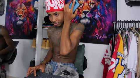 Kevin  online show from January 9, 10:37 pm