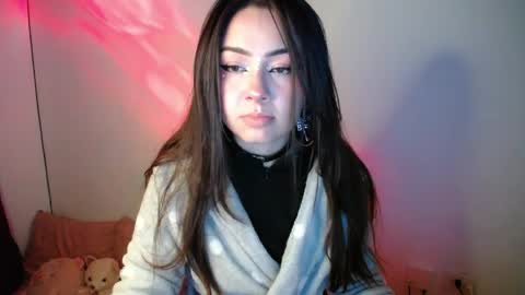 Paris online show from April 4, 11:01 pm