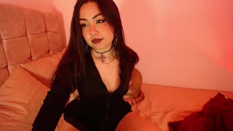 Paris online show from April 23, 2:52 am