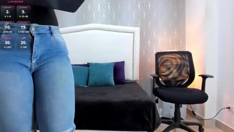  peach1  online show from March 25, 2:02 pm