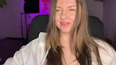  HADLY today day-off see u online 0112  online show from March 3, 5:31 pm