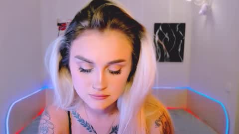 Snapshot of _ravena chatting on September 26, 3:20 pm _ravena online show from September 26, 3:20 pm