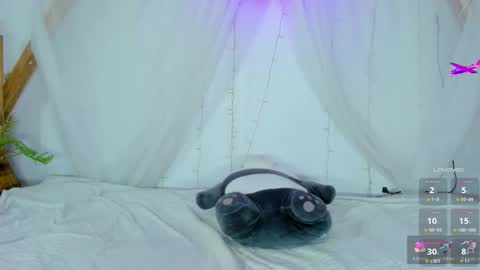 Moon online show from November 26, 11:23 pm