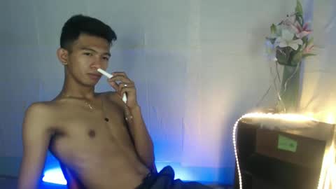 _rellvanxx online show from March 3, 7:07 pm