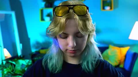 Rock stone online show from November 8, 4:37 am