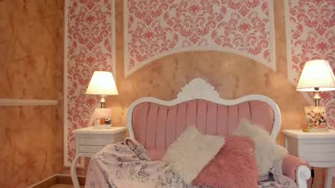     1430  2100  -5  online show from December 17, 8:59 pm