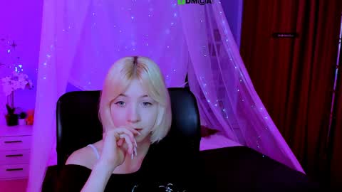 sabrina  online show from May 6, 8:31 am