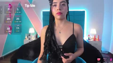 Snapshot of _samara_conner chatting on February 19, 3:28 am Samara online show from February 19, 3:28 am