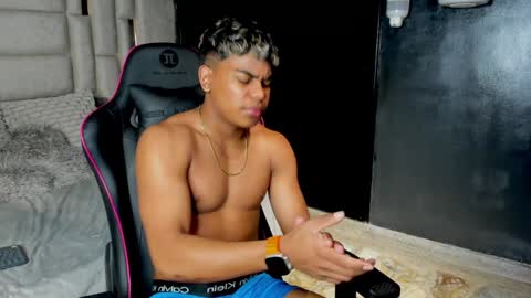 _sammy_ice online show from January 24, 12:09 am