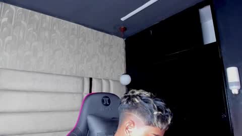 _sammy_ice online show from February 15, 4:23 pm