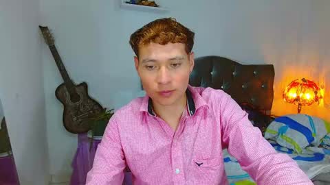 santi online show from April 14, 2:48 am