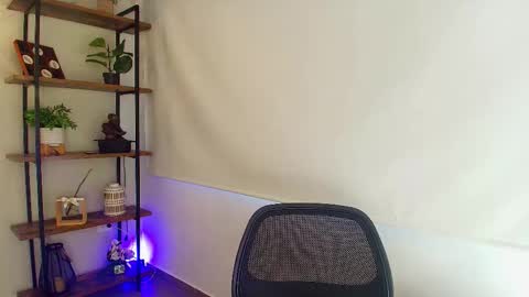 Sassy Girl online show from March 11, 6:22 pm