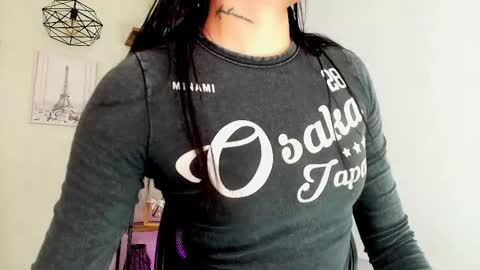 Sassy Girl online show from March 9, 6:01 pm