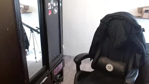 SCHNEIDER online show from April 14, 7:39 pm