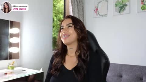 Snapshot of _sophiebrown__ chatting on January 28, 10:23 pm Andrea The Next Stream Wednesday online show from January 28, 10:23 pm