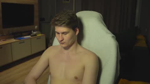 OLIVERpvt is open online show from November 16, 1:18 am