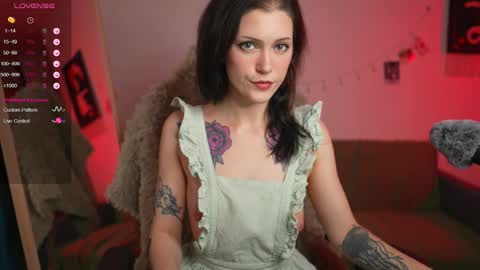 _stacymoon online show from March 6, 11:15 pm