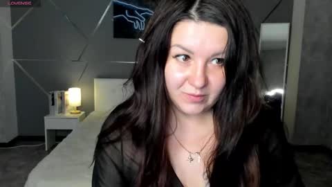 Erica online show from December 2, 1:15 am