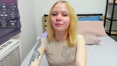 Lola online show from April 7, 4:47 am