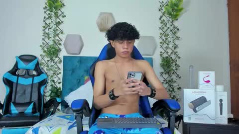 Taylor online show from October 17, 10:58 pm